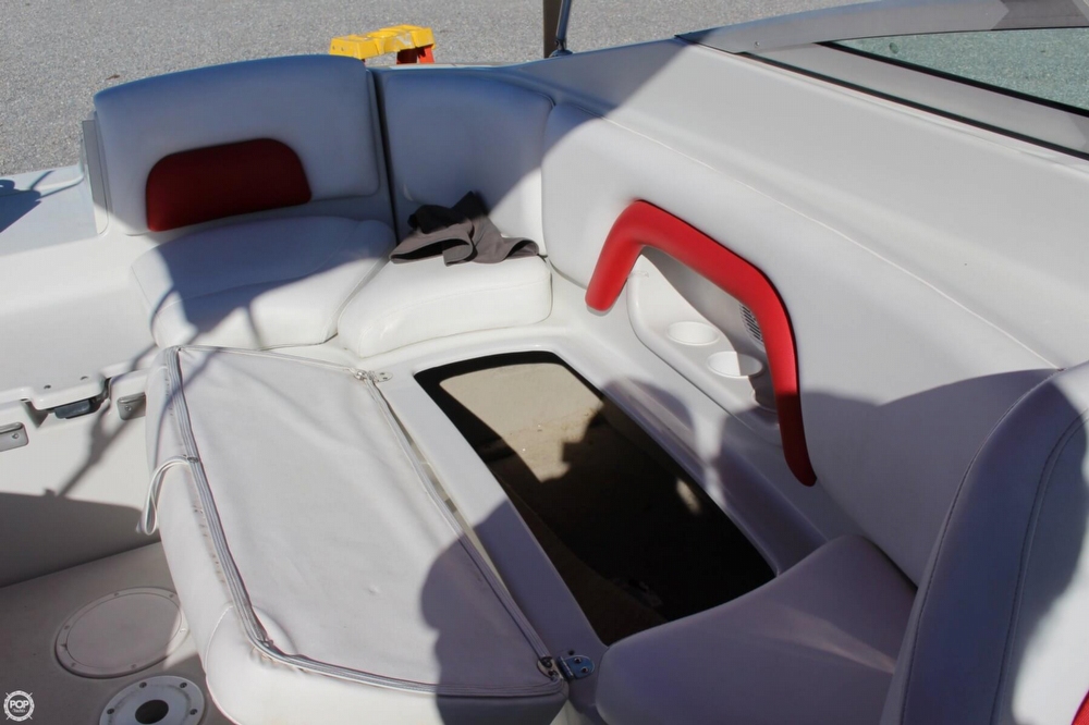 2003 Crownline 26 - Photo #10