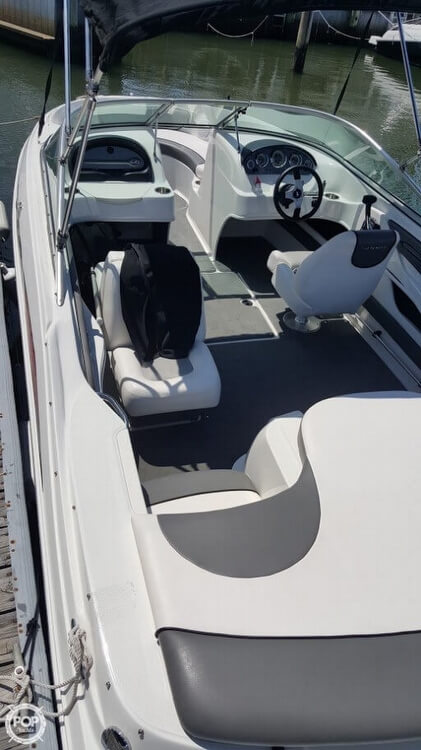 2011 Sea Ray 21 - Photo #10
