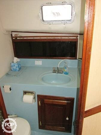 1979 Mainship 34 - Photo #8
