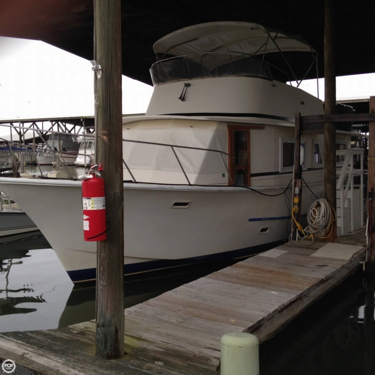 1985 Pearson 43 - Photo #3