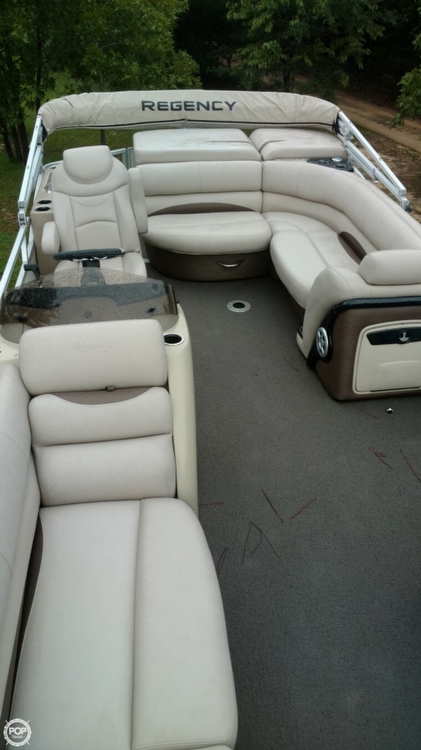 2015 Regency 25 - Photo #22
