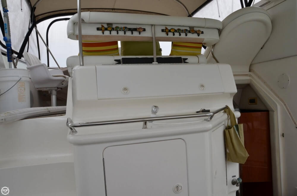 1997 Sea Ray 37 - Photo #5