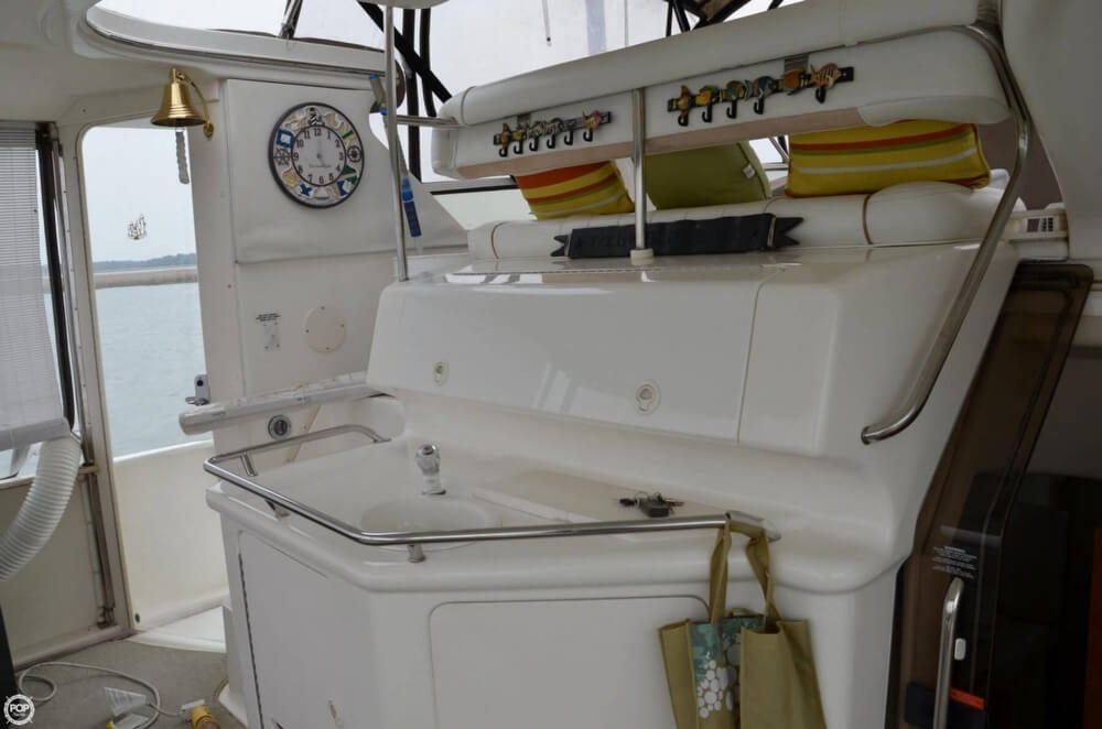 1997 Sea Ray 37 - Photo #7