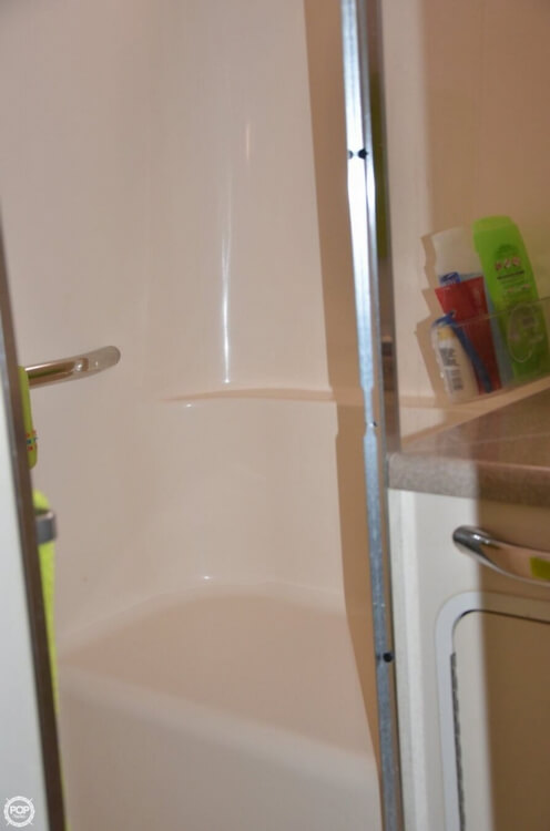 1997 Sea Ray 37 - Photo #10