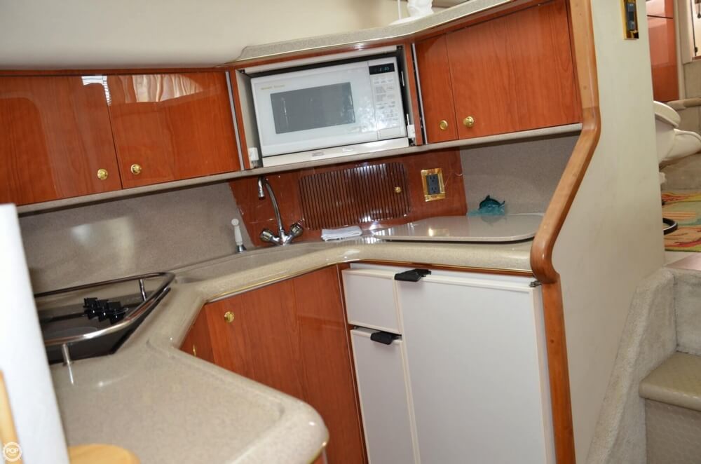 1997 Sea Ray 37 - Photo #14