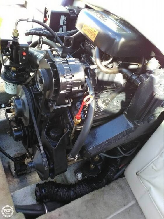 2000 Crownline 19 - Photo #17