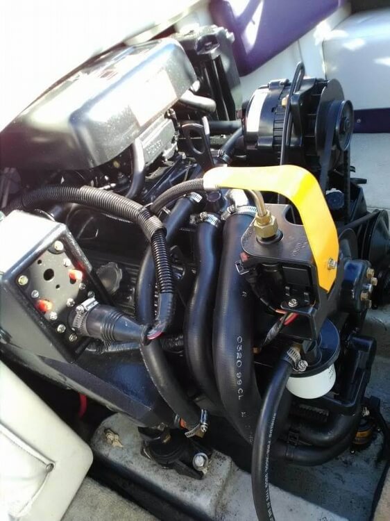 2000 Crownline 19 - Photo #19