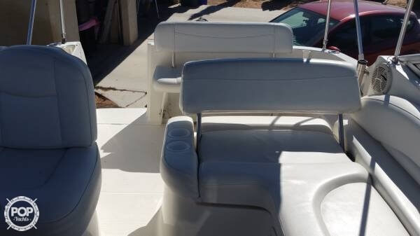 2005 Bayliner 24 - Photo #14