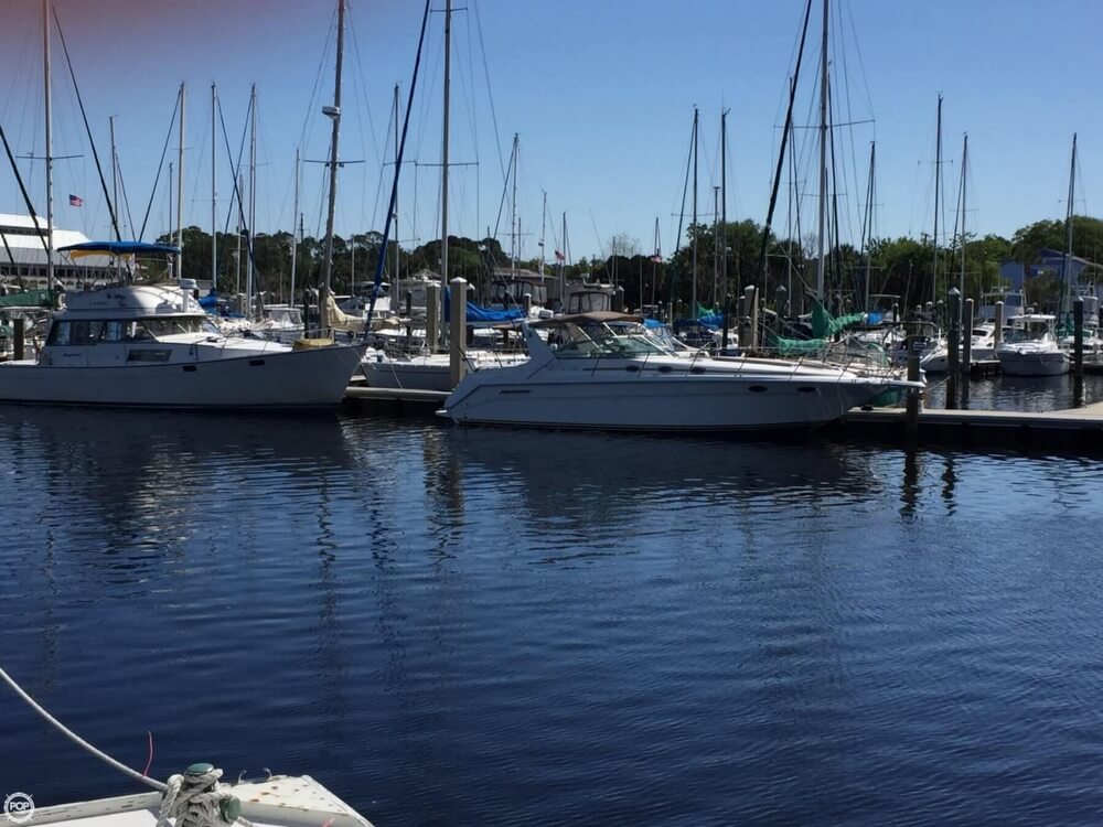 1994 Sea Ray 37 - Photo #2