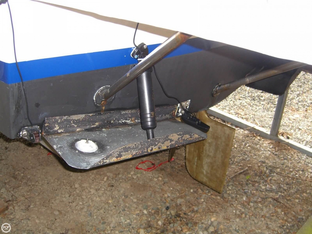 1967 Uniflite 23 - Photo #19