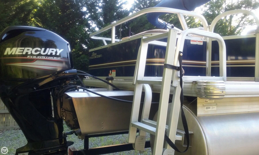 2014 Sun Tracker 22 - Photo #26