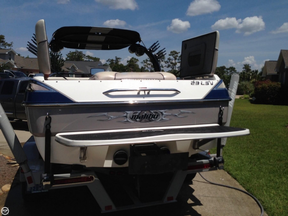 2005 Malibu 23 - Photo #2