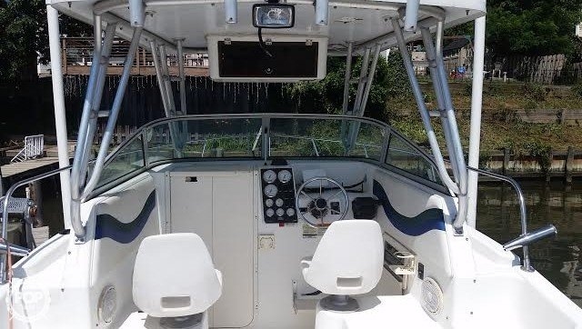 1999 Seaswirl 25 - Photo #6