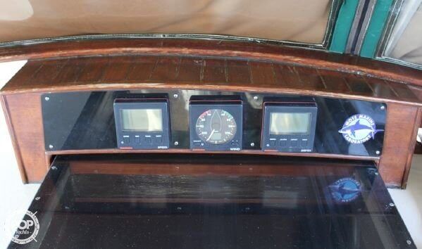 1982 Whitby Boat Works 42 - Photo #15