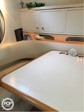 1999 Sea Ray 31 - Photo #9