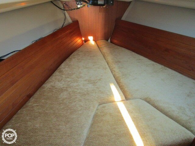 1980 C & C Yachts 34 - Photo #18