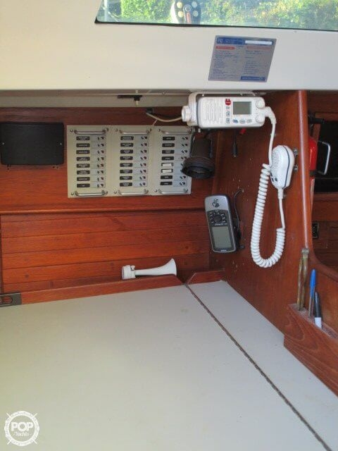 1980 C & C Yachts 34 - Photo #28