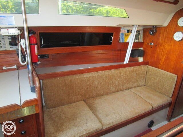 1980 C & C Yachts 34 - Photo #29