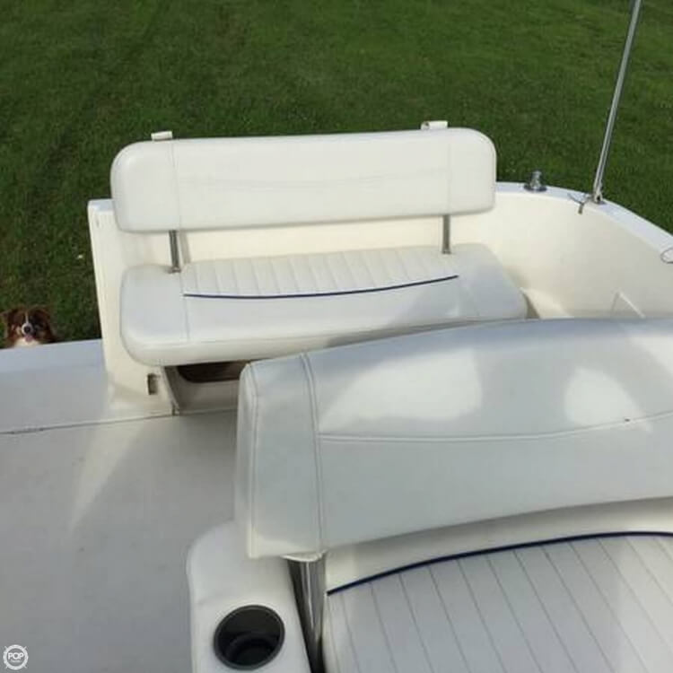 2005 Bayliner 24 - Photo #12