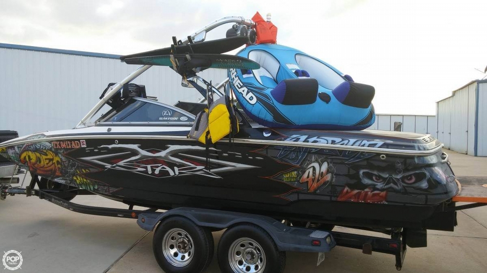2004 Mastercraft 23 - Photo #2
