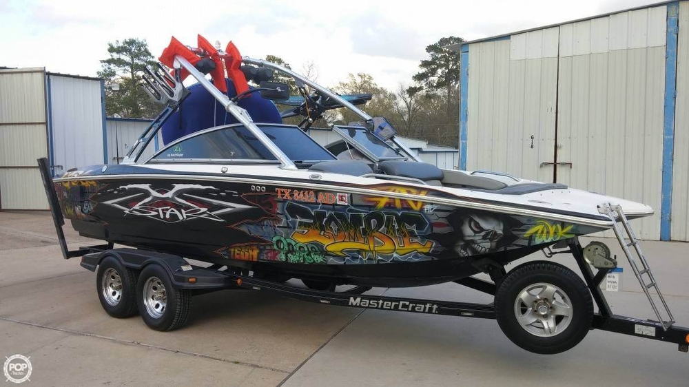 2004 Mastercraft 23 - Photo #3