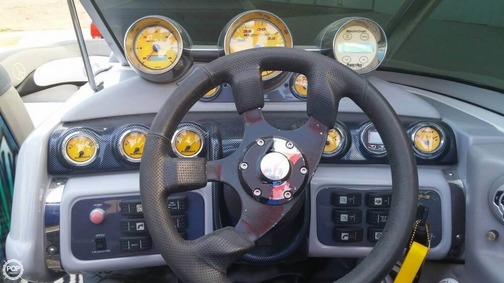 2004 Mastercraft 23 - Photo #7