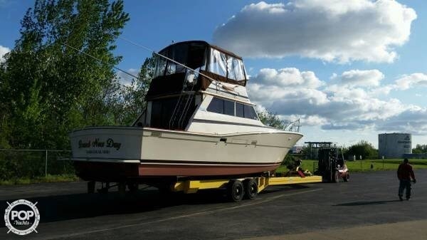 1981 Viking 40 - Photo #2