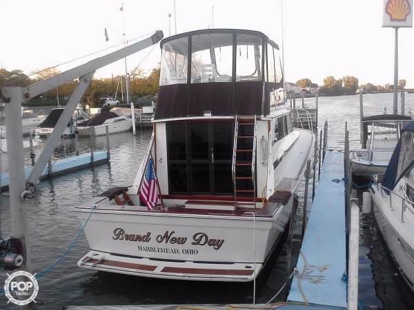 1981 Viking 40 - Photo #3