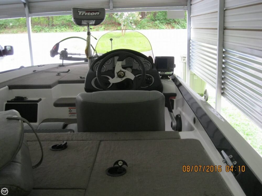 2009 Triton 18 - Photo #7
