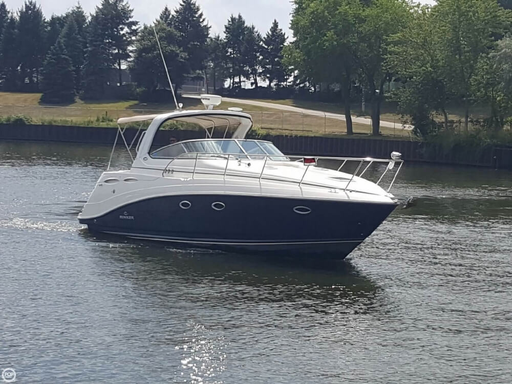 2007 Rinker 37 - Photo #2