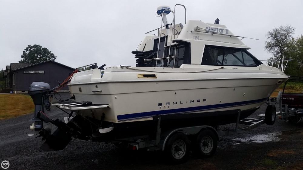 1994 Bayliner 25 - Photo #2