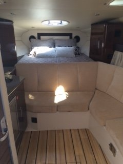 2015 Regal 32 - Photo #9