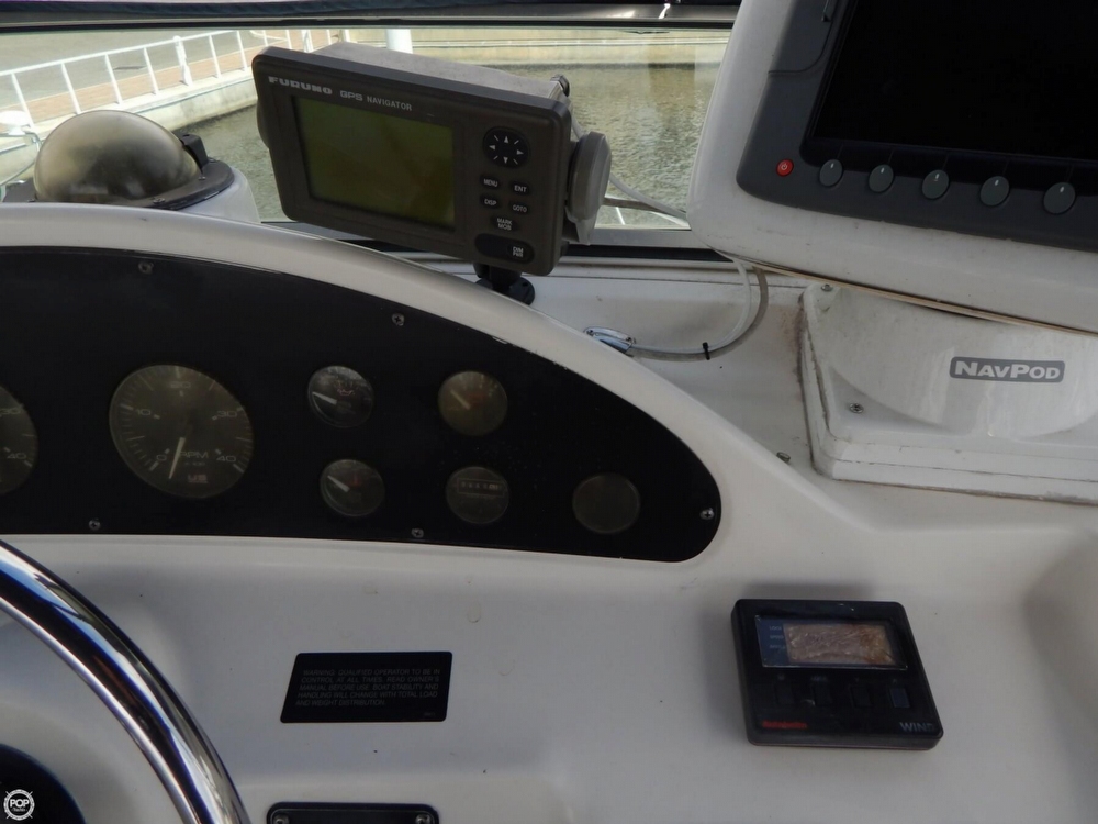 1998 Bayliner 35 - Photo #4