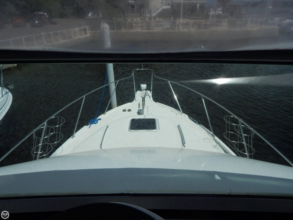 1998 Bayliner 35 - Photo #12