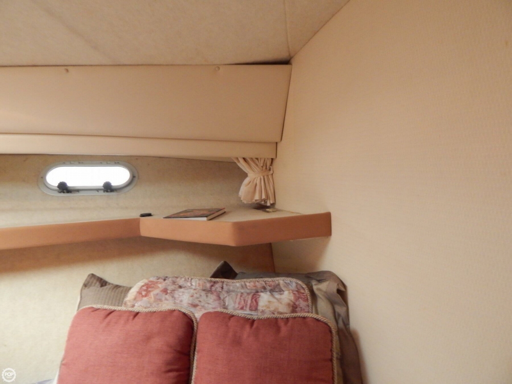 1998 Bayliner 35 - Photo #20