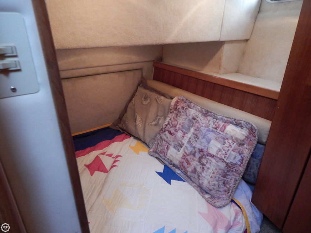 1998 Bayliner 35 - Photo #27
