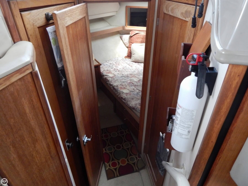 1998 Bayliner 35 - Photo #33
