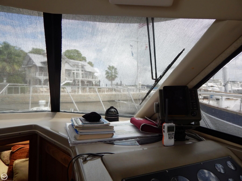 1998 Bayliner 35 - Photo #37