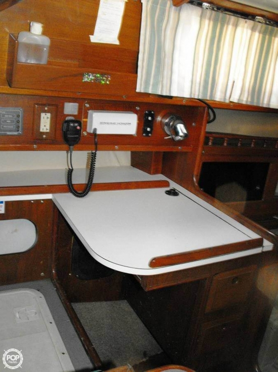 1977 Columbia 32 - Photo #2