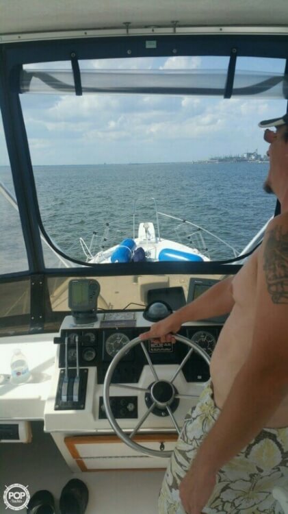 1988 Bayliner 38 - Photo #10