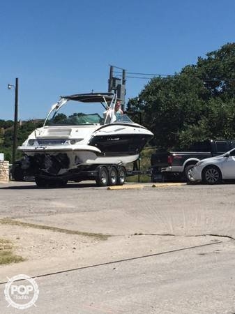 2009 Crownline 31 - Photo #3