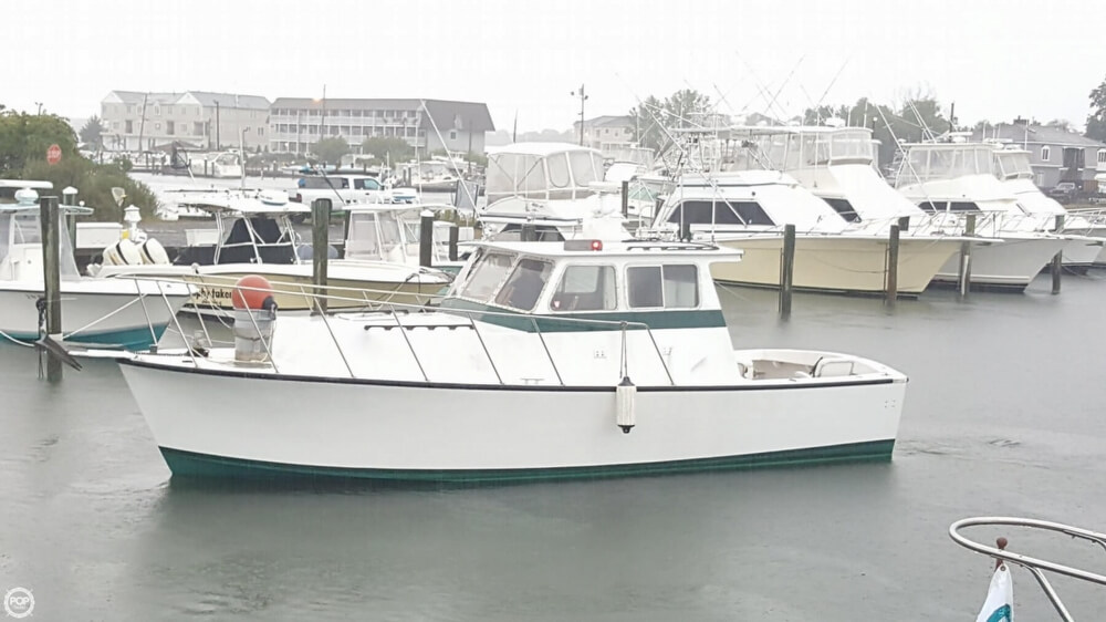 1978 Uniflite 33 - Photo #11