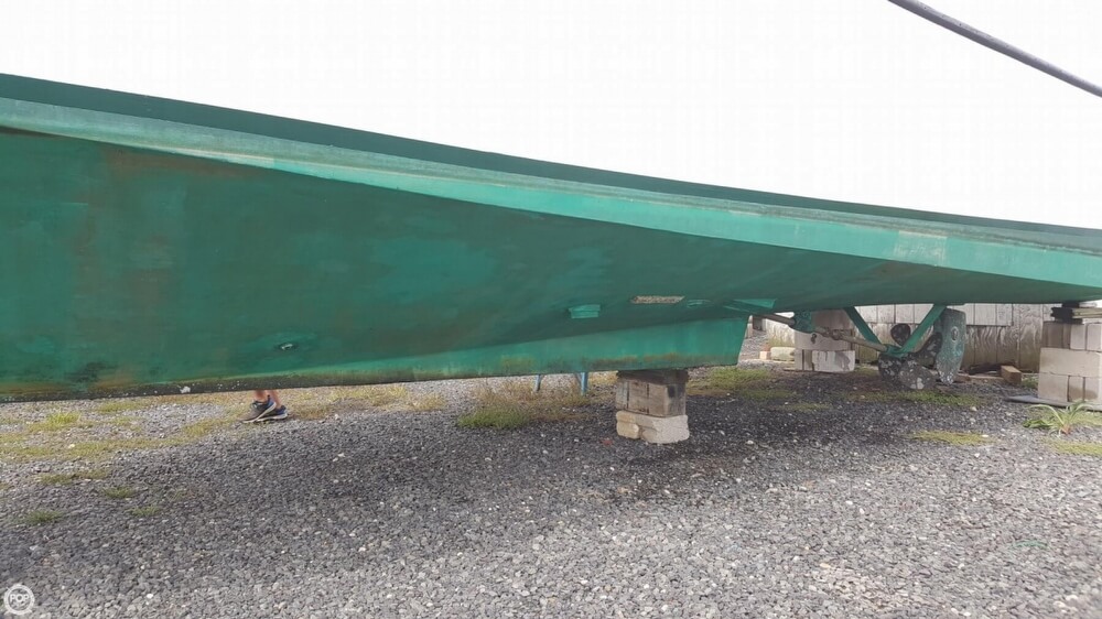 1978 Uniflite 33 - Photo #22