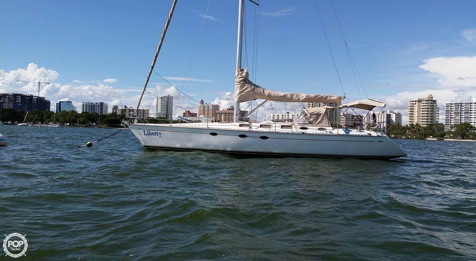 1987 Hunter 45 - Photo #1