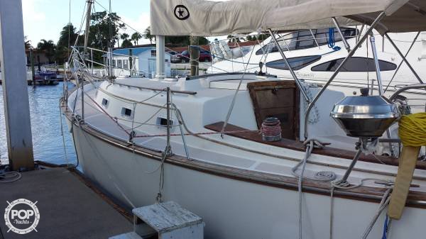 1984 Island Packet 31 - Photo #1