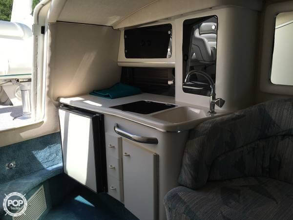 1994 Sea Ray 31 - Photo #10