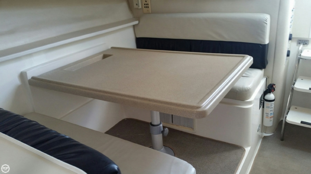 2000 Wellcraft 33 - Photo #4