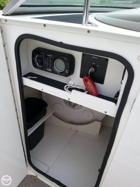 2011 Sea Ray 24 - Photo #11