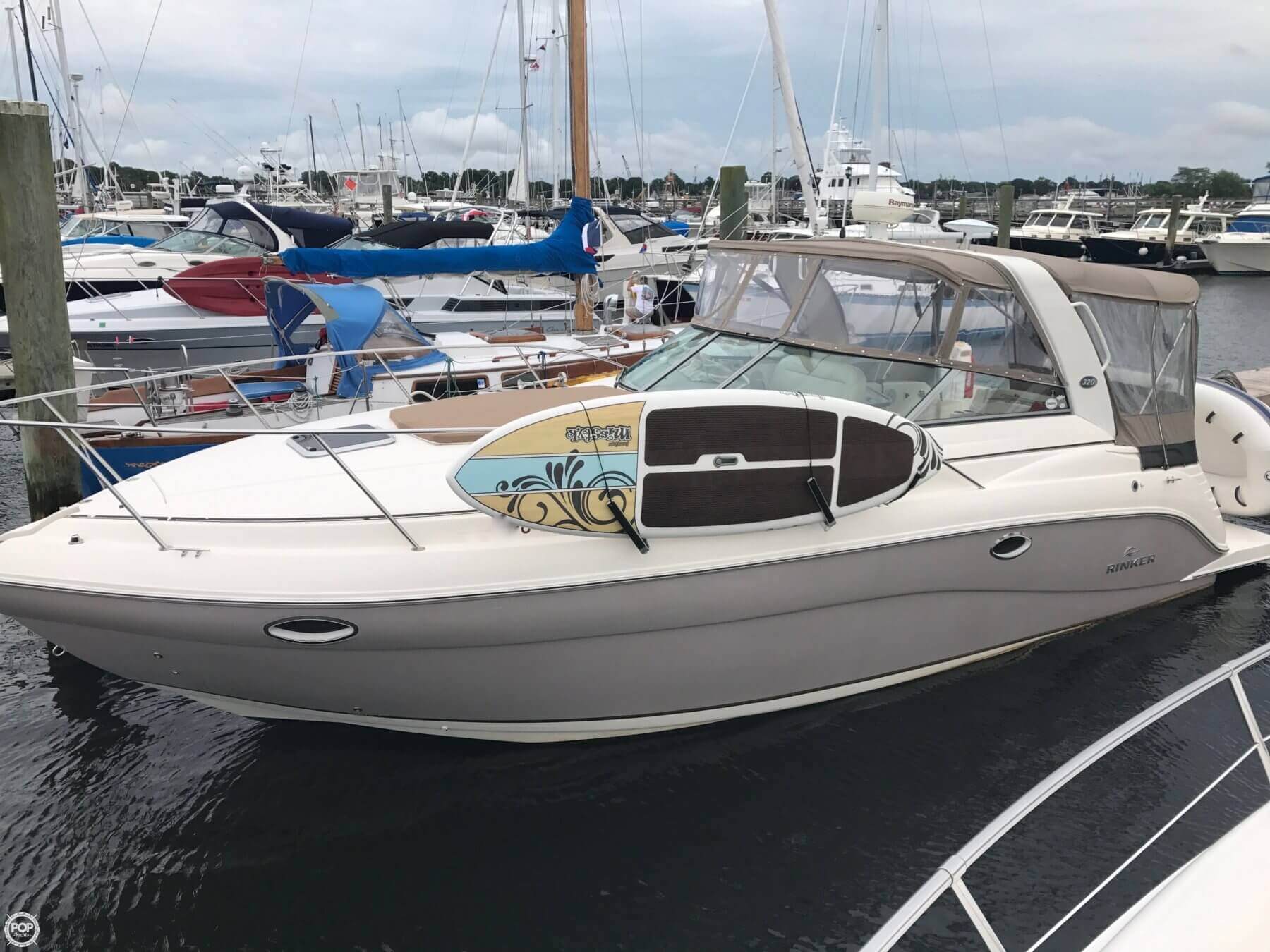2006 Rinker 320 Express Cruiser For Sale