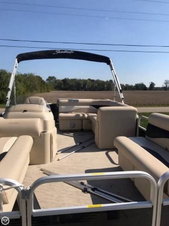 2014 Sweetwater 20 Pontoon Boat for Sale in S Bloomfield, OH